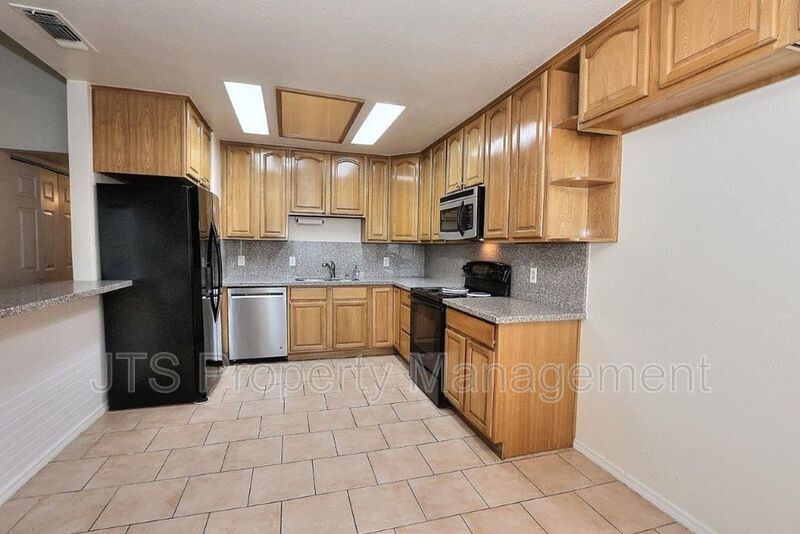 Beautiful gated upper level condo for rent! Available early 2026! property image