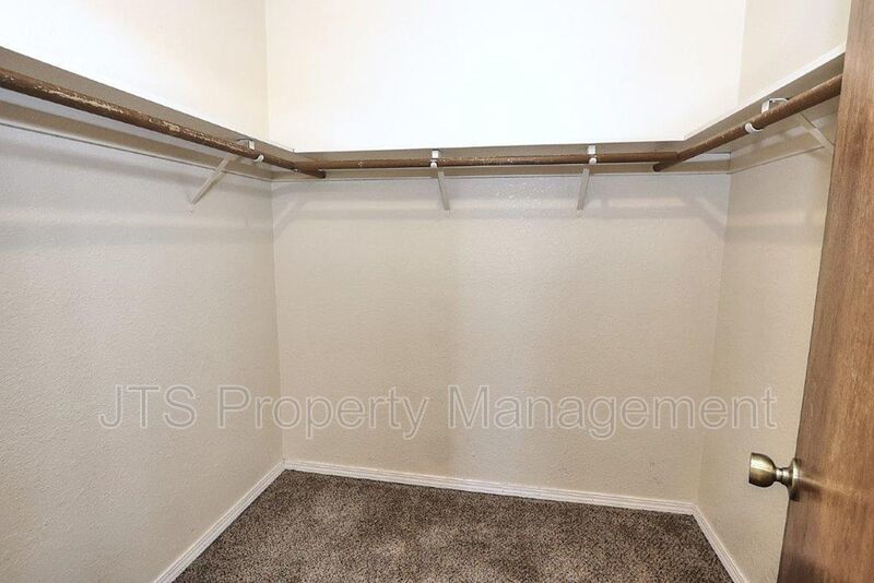 Beautiful gated upper level condo for rent! Available early 2026! property image