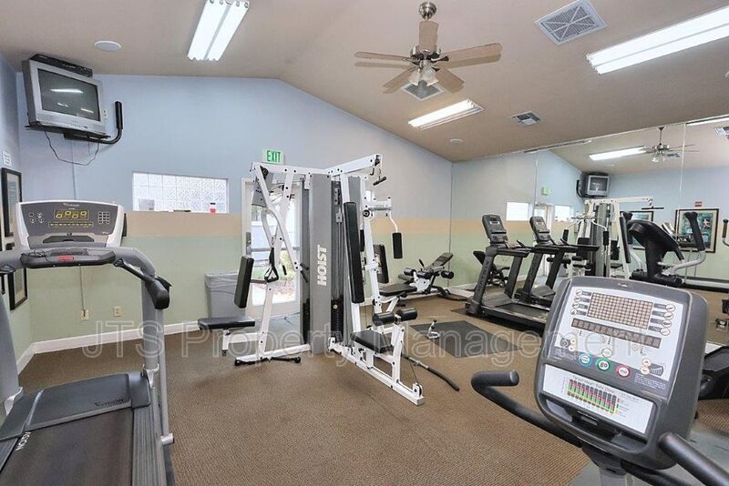 Beautiful Upper Level 2 Bed 2 Bath Gated Folsom Condo! Available mid February! property image