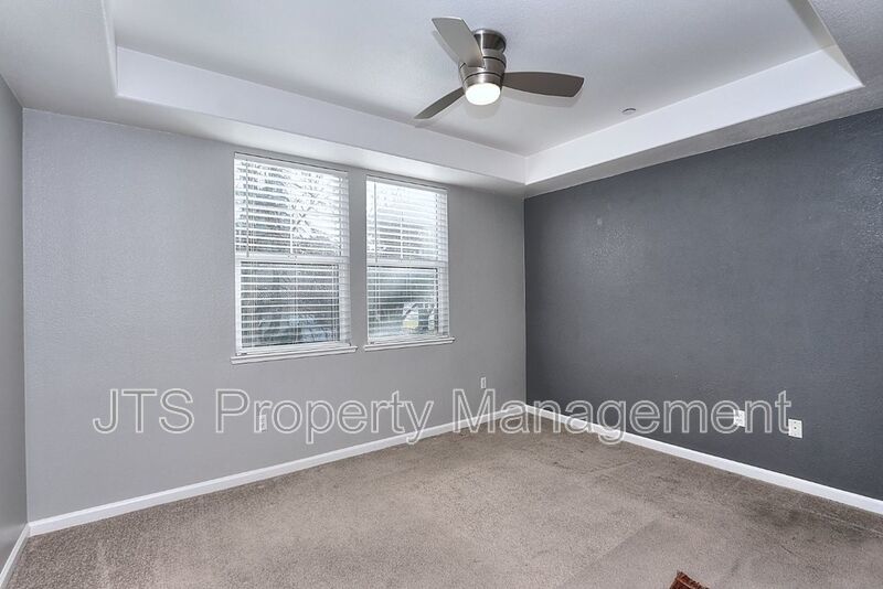 Incredible gated Fair Oaks Condo for rent! property image