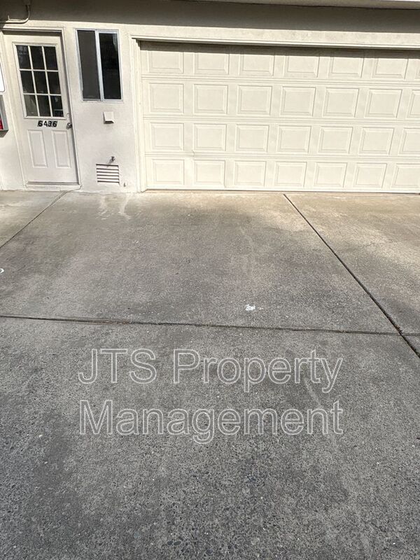 Beautiful Condo coming soon for rent! property image