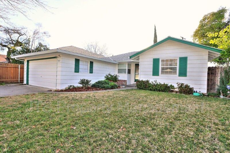 Beautiful Home For Rent in the Garden of the Gods! property image