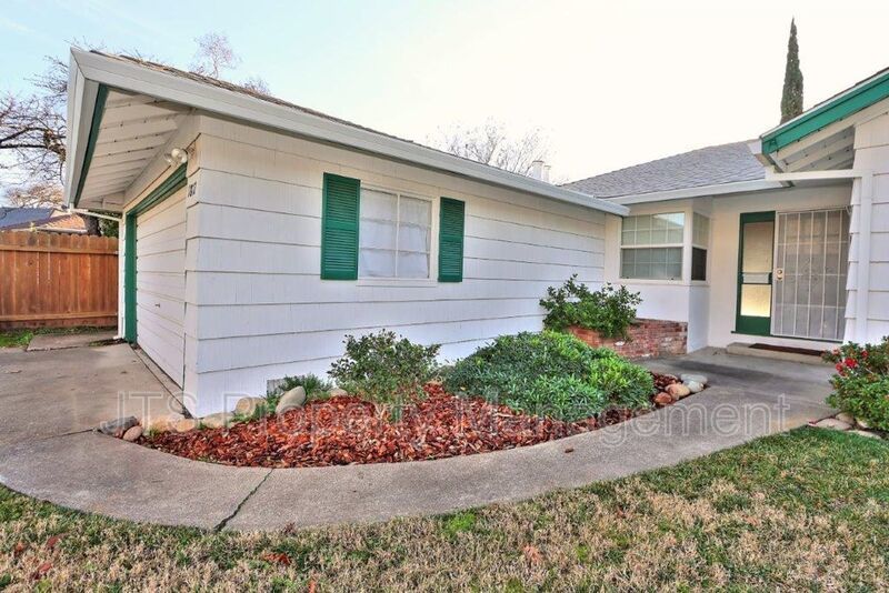 Beautiful Home For Rent in the Garden of the Gods! property image