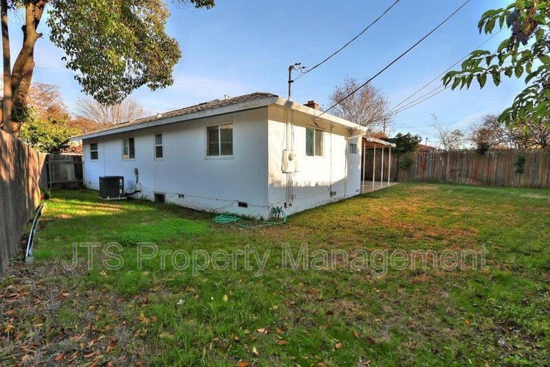 Beautiful Home For Rent in the Garden of the Gods! property image