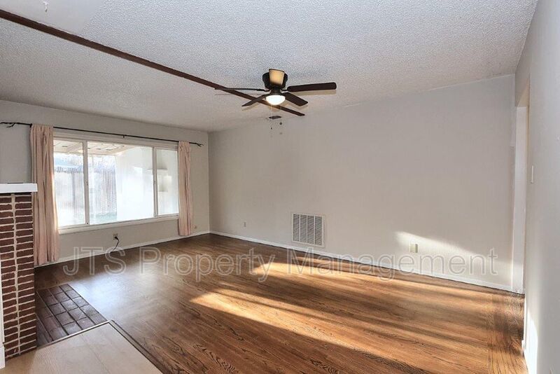 Beautiful Home For Rent in the Garden of the Gods! property image