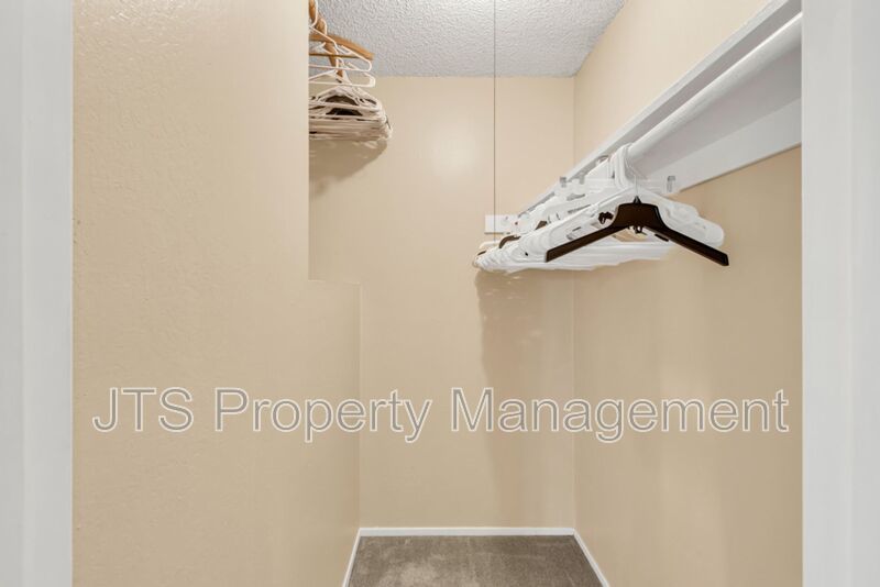 Beautiful Condo for Rent! property image