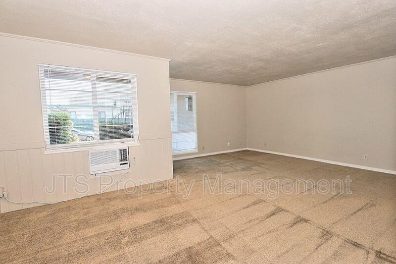 Rare 2 Bedroom Lower Level Apartment Across from UC Davis Med Center! property image