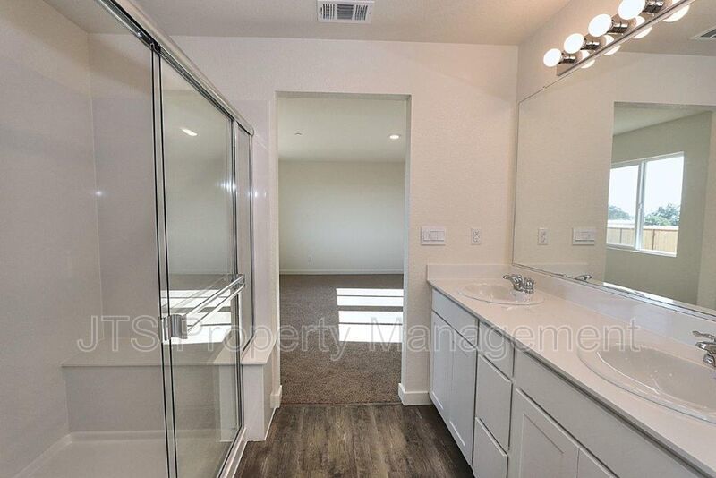 Beautiful Lincoln Home Available in May! property image