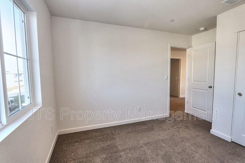 Beautiful Lincoln Home Available in May! property image