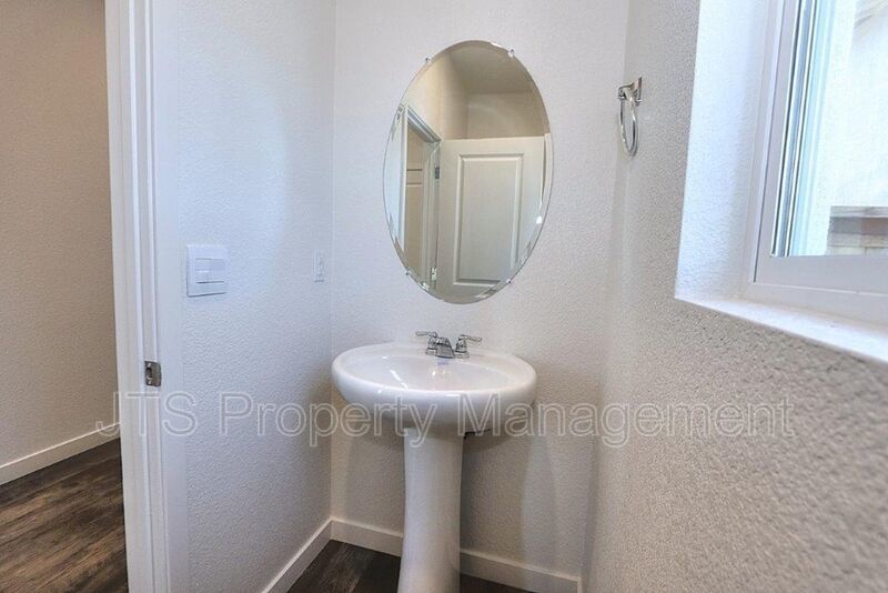 Beautiful Lincoln Home Available in May! property image