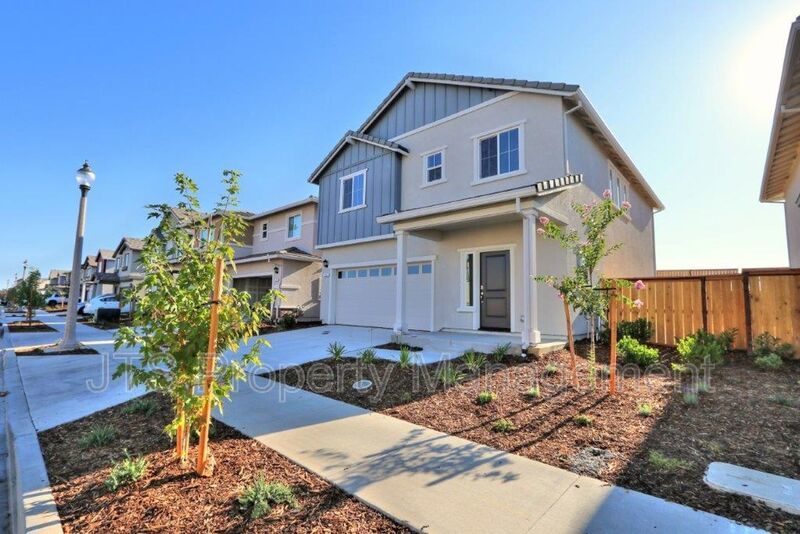 Beautiful Lincoln Home Available in May! property image