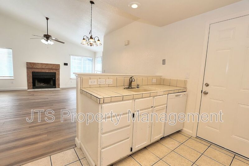 Lovely Home For Rent In Sunny Wood Coming Soon! property image