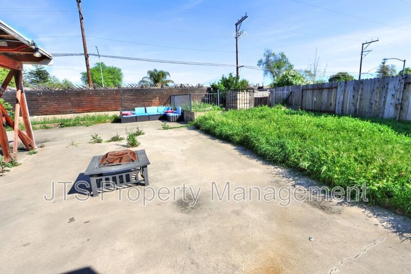 Lovely Home For Rent In Sunny Wood Coming Soon! property image