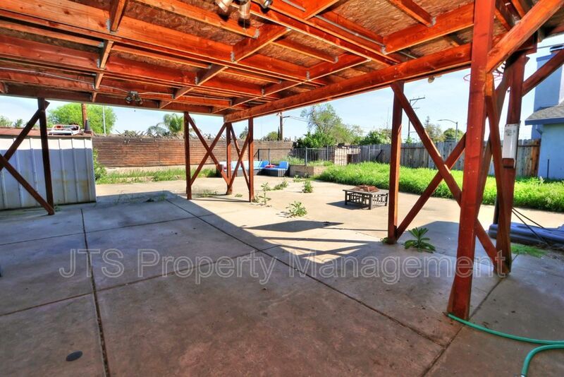 Lovely Home For Rent In Sunny Wood Coming Soon! property image