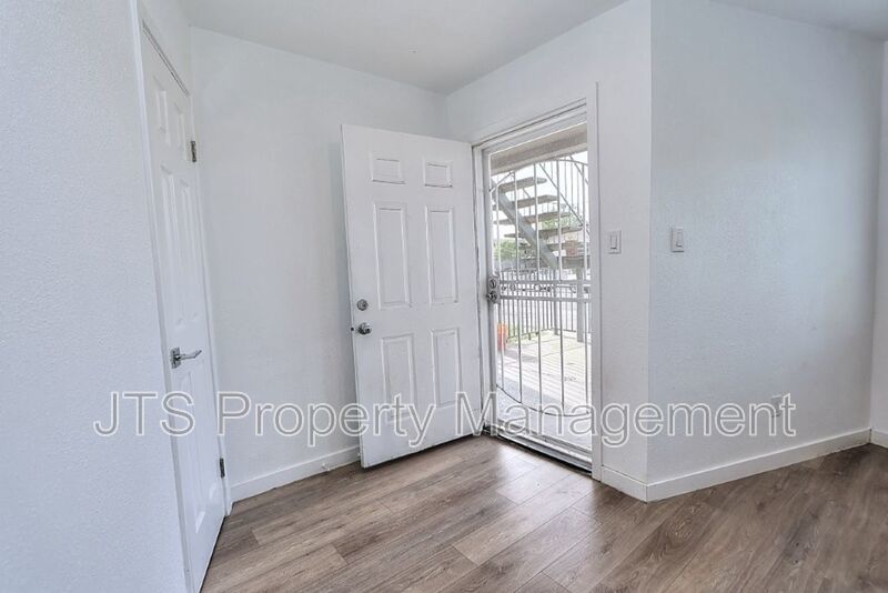 Updated Downstairs Unit in Rancho! property image
