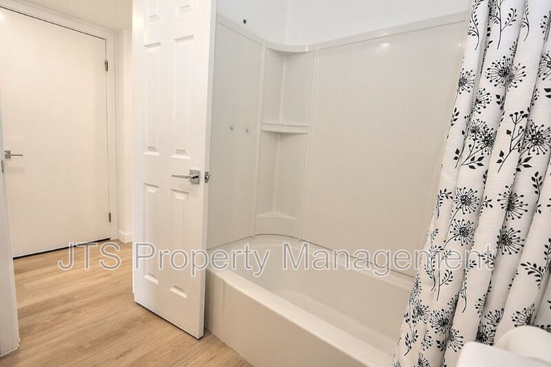 Updated Downstairs Unit in Rancho! property image