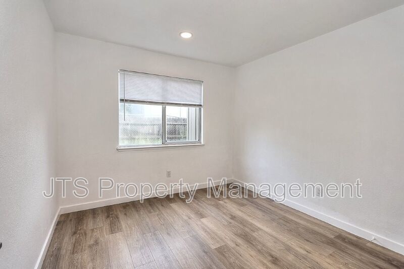 Updated Downstairs Unit in Rancho! property image