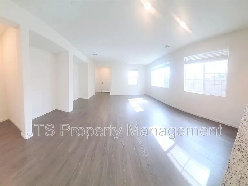 Beautiful home with TWO PRIMARY SUITES! property image