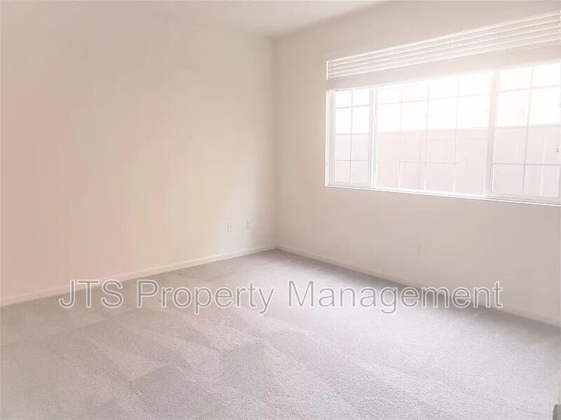 Beautiful home with TWO PRIMARY SUITES! property image