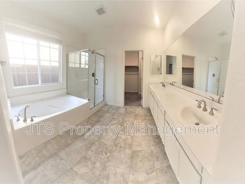 Beautiful home with TWO PRIMARY SUITES! property image