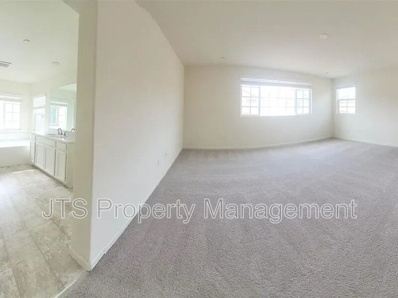 Beautiful home with TWO PRIMARY SUITES! property image