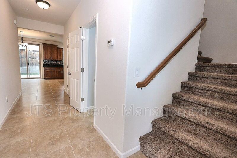 Incredible Gated Community Roseville Home! property image