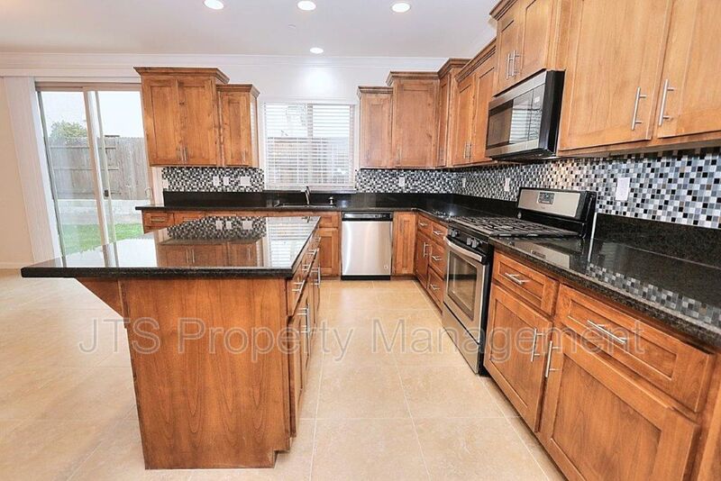 Incredible Gated Community Roseville Home! property image