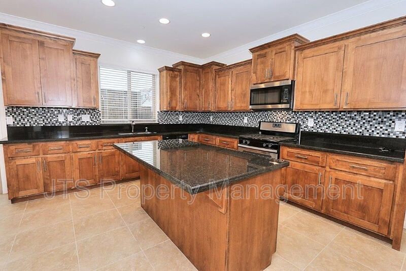 Incredible Gated Community Roseville Home! property image