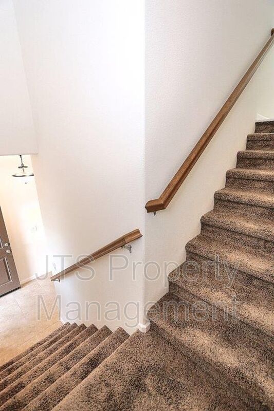 Incredible Gated Community Roseville Home! property image