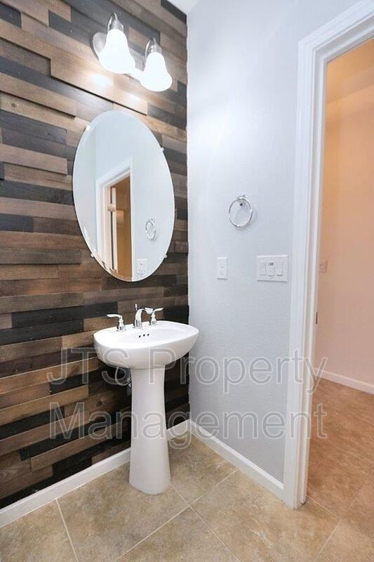 Incredible Gated Community Roseville Home! property image