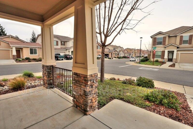 Incredible Gated Community Roseville Home! property image