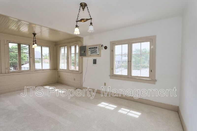 Charming upper level unit in midtown! property image