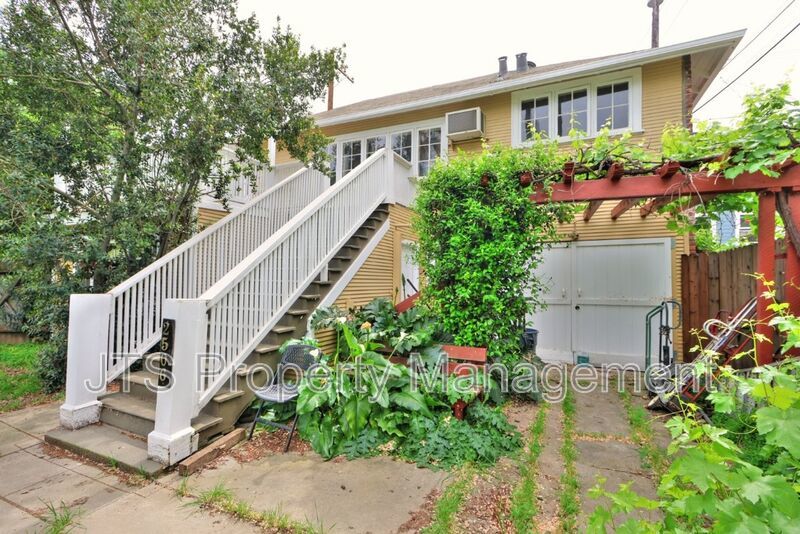 Charming upper level unit in midtown! property image