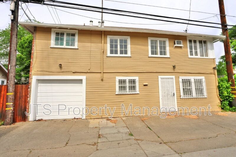 Charming upper level unit in midtown! property image
