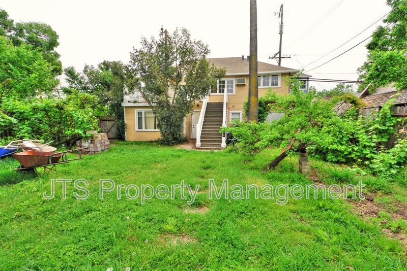 Charming upper level unit in midtown! property image
