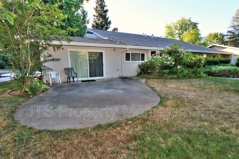 River Parkway Access for this 1 level 4 Bedroom Carmichael Duplex! property image