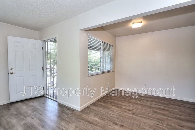 Charming Apartment Near Shopping & Dining Hotspots property image