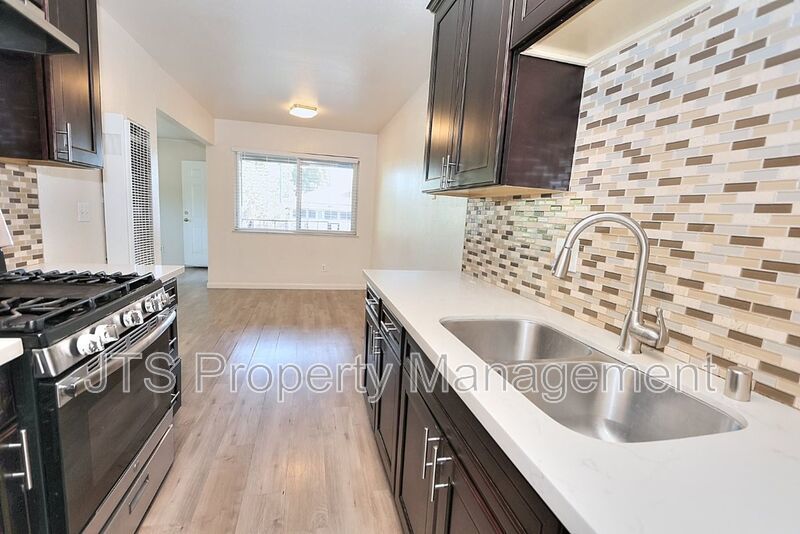Charming Apartment Near Shopping & Dining Hotspots property image