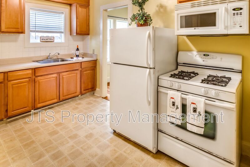 Charming Land Park Unit for rent! property image