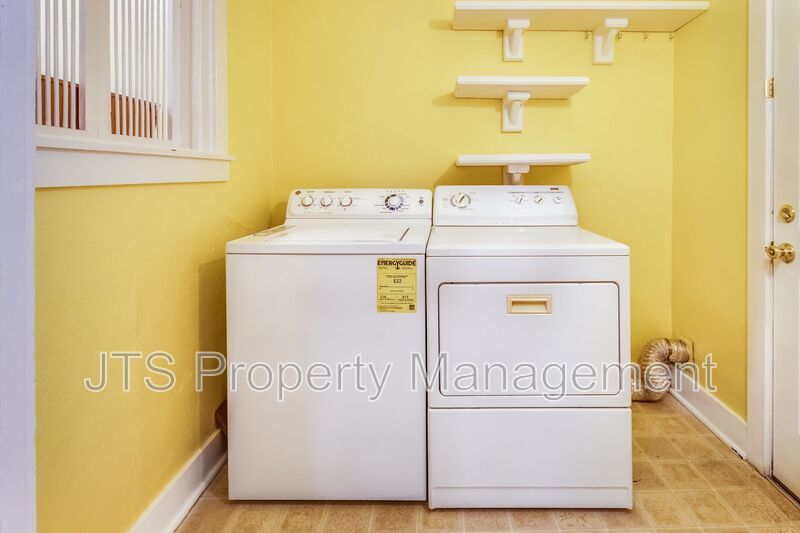 Charming Land Park Unit for rent! property image