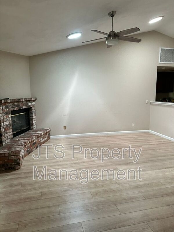 For Rent in a well-established Elk Grove neighborhood! property image