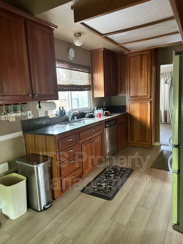 For Rent in a well-established Elk Grove neighborhood! property image