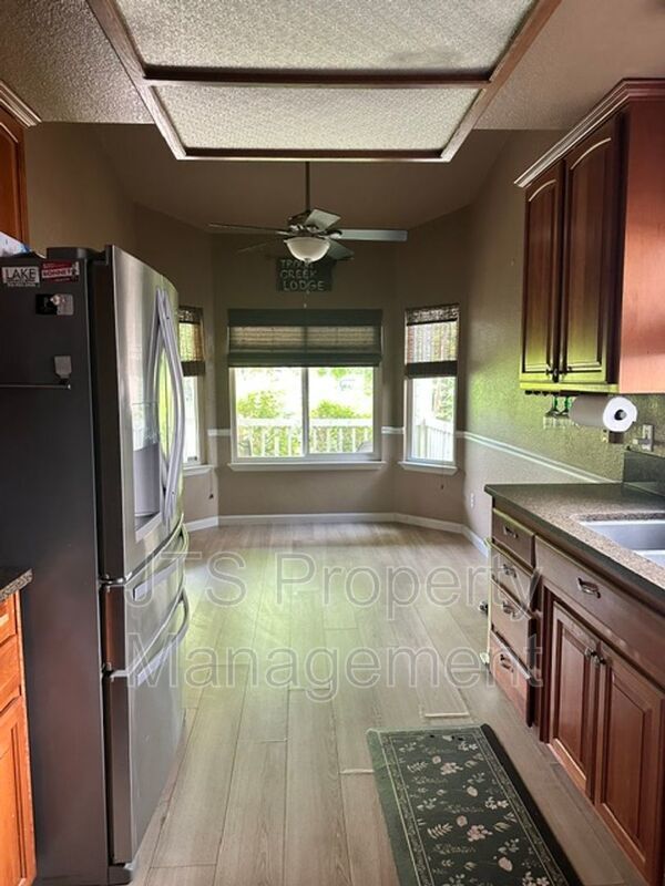 For Rent in a well-established Elk Grove neighborhood! property image