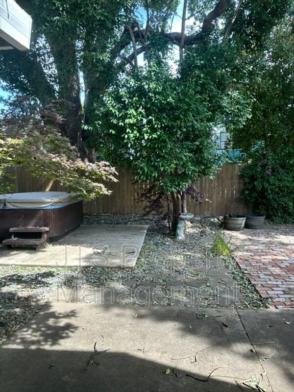 For Rent in a well-established Elk Grove neighborhood! property image