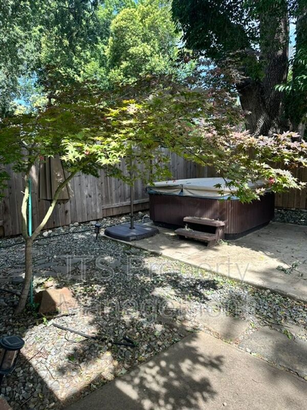 For Rent in a well-established Elk Grove neighborhood! property image