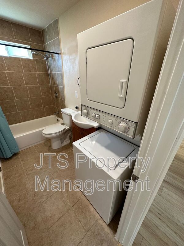 Cozy Carmichael Unit Available Soon! property image
