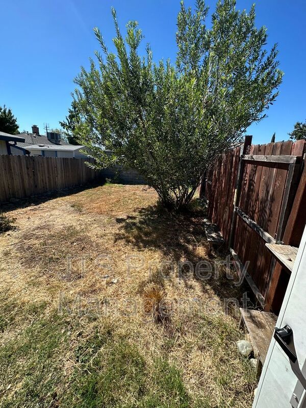 Cozy Carmichael Unit Available Soon! property image