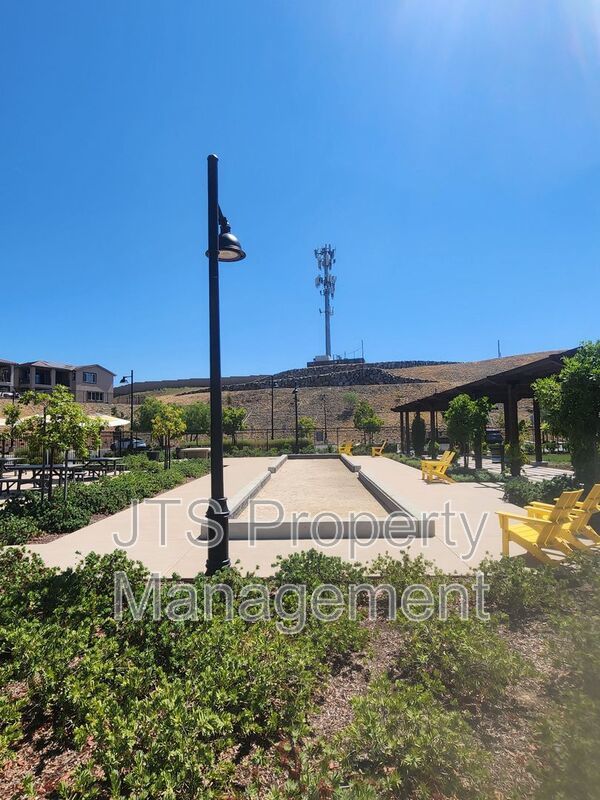Incredible Gated Solar Folsom Home with clubhouse access! property image