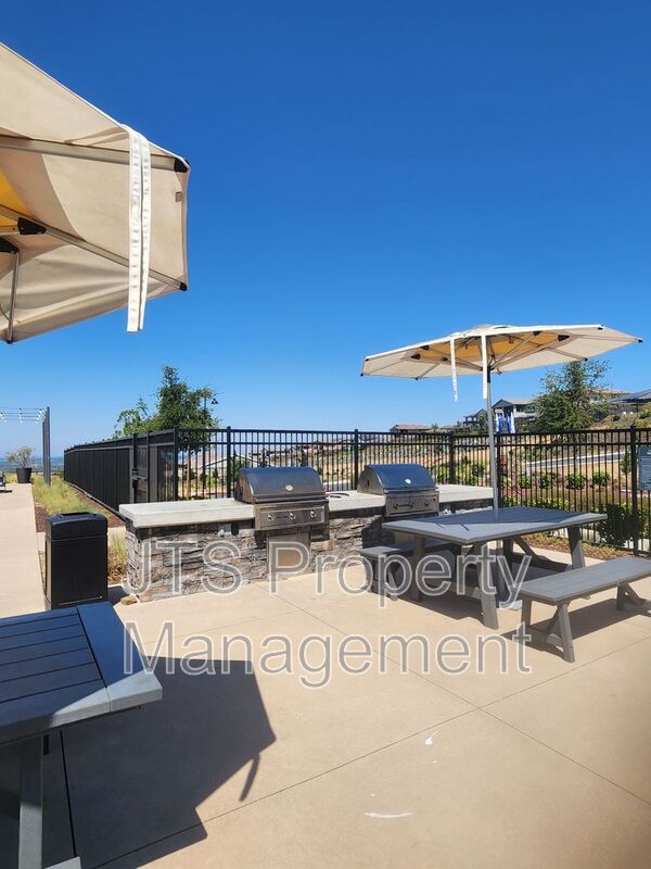 Incredible Gated Solar Folsom Home with clubhouse access! property image