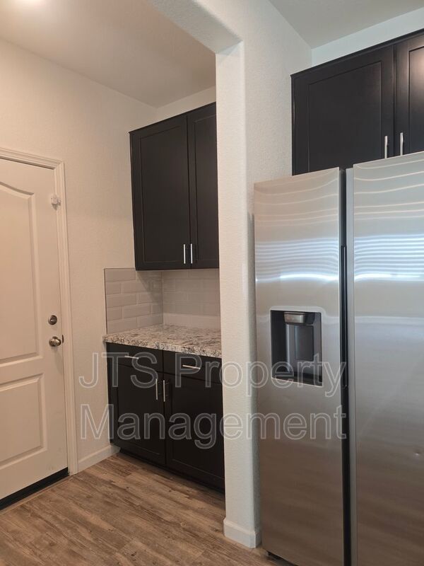 Incredible Gated Solar Folsom Home with clubhouse access! property image